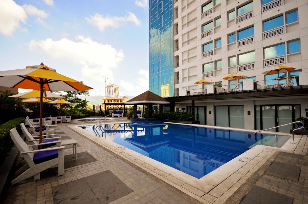 Quest Hotel & Conference Center Cebu Exterior photo